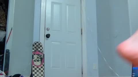 Snapshot of feralasf chatting on 02/20/25, 11:31 FE fee online show from 02/20/25, 11:31