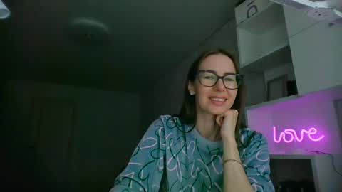 Snapshot of feraliss chatting on 06/17/26, 11:34 feraliss online show from 06/17/26, 11:34