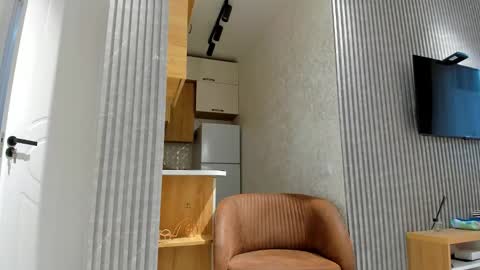 Leya online show from 01/17/26, 10:53