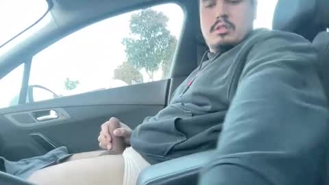 Snapshot of fernan_reds chatting on 11/06/25, 03:35 Fernan online show from 11/06/25, 03:35