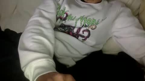 Snapshot of fernancanary chatting on 12/21/25, 05:03 fernancanary online show from 12/21/25, 05:03