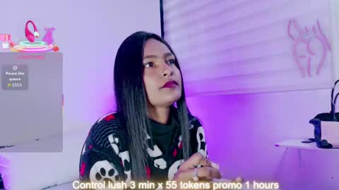 fernanda_liie_ online show from 09/11/25, 12:27
