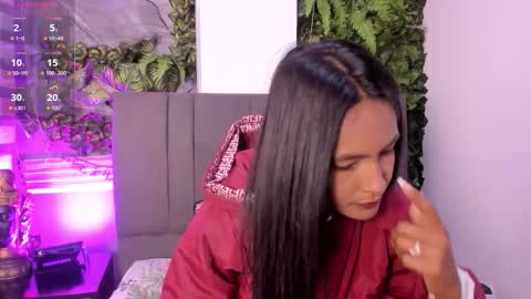 fernanda_liie_ online show from 01/13/26, 12:32