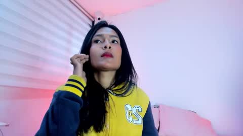 fernanda_liie_ online show from 03/24/26, 12:10