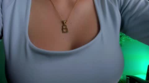 Fernanda Diaz online show from 01/11/25, 10:07