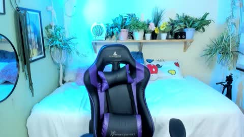 Fernanda Diaz online show from 09/17/25, 04:41