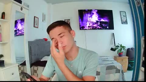 Snapshot of fernando656686 chatting on 11/04/25, 06:51 little andy online show from 11/04/25, 06:51