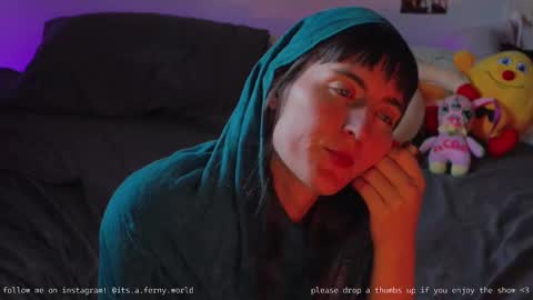 Snapshot of fernydew chatting on 02/25/25, 08:09 Fern next stream 430pm Monday PST online show from 02/25/25, 08:09