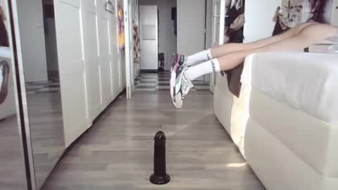 Snapshot of fetishman84 chatting on 02/19/25, 02:01 fetishman84 online show from 02/19/25, 02:01