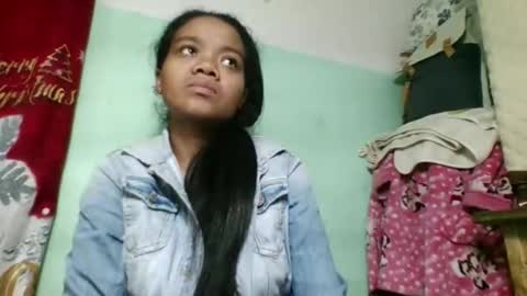 Snapshot of fetranialdy chatting on 10/19/25, 04:57 fetranialdy online show from 10/19/25, 04:57