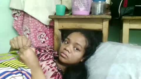 Snapshot of fetranialdy chatting on 10/31/25, 06:47 fetranialdy online show from 10/31/25, 06:47