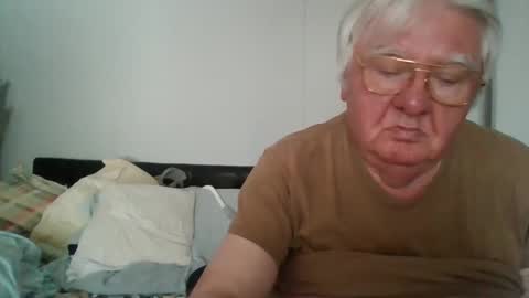 fewxtrapounds985 online show from 03/12/25, 09:45