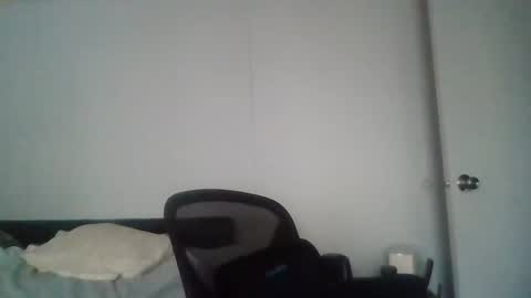 fewxtrapounds985 online show from 10/14/25, 10:10