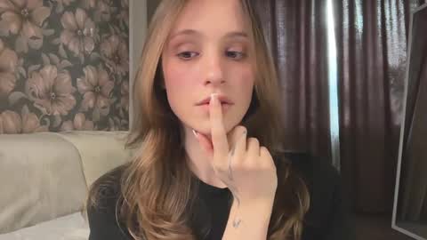 Lisa online show from 04/02/26, 10:13