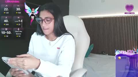 Freyja  online show from 03/23/26, 05:17