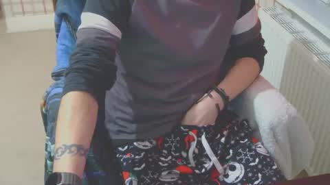 Snapshot of ffys2025 chatting on 01/02/25, 08:46 ffys2025 online show from 01/02/25, 08:46