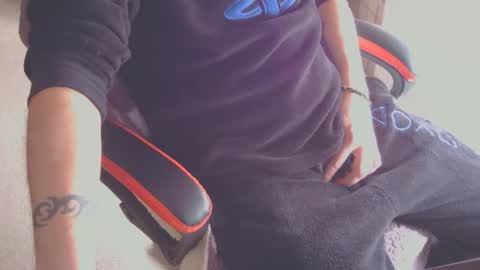 Snapshot of ffys2025 chatting on 09/27/25, 10:31 ffys2025 online show from 09/27/25, 10:31