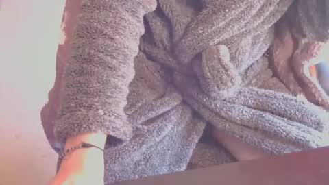 Snapshot of ffys2025 chatting on 11/07/25, 10:48 ffys2025 online show from 11/07/25, 10:48