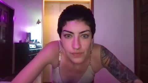 Snapshot of fgsammie chatting on 09/16/25, 08:54 fgsammie online show from 09/16/25, 08:54