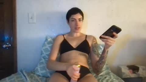 Snapshot of fgsammie chatting on 09/27/25, 07:08 fgsammie online show from 09/27/25, 07:08