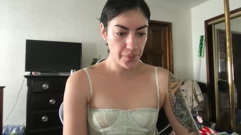 Snapshot of fgsammie chatting on 10/23/25, 06:50 fgsammie online show from 10/23/25, 06:50