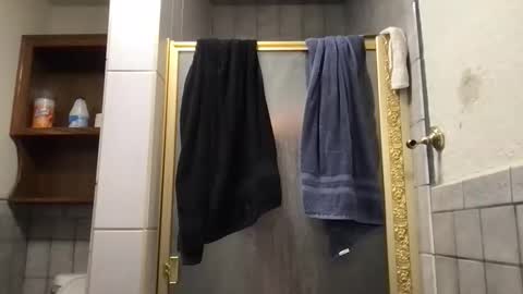 Snapshot of fgsammie chatting on 10/26/25, 05:52 fgsammie online show from 10/26/25, 05:52