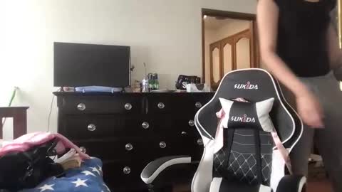 Snapshot of fgsammie chatting on 11/03/25, 05:58 fgsammie online show from 11/03/25, 05:58