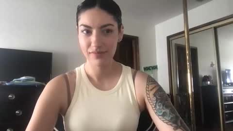 Snapshot of fgsammie chatting on 11/09/25, 07:56 fgsammie online show from 11/09/25, 07:56