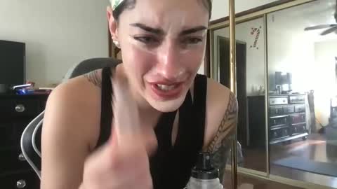 Snapshot of fgsammie chatting on 12/05/25, 06:15 fgsammie online show from 12/05/25, 06:15