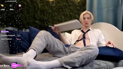 Thomas online show from 11/27/25, 02:52