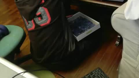 Snapshot of fidelio89 chatting on 11/17/25, 10:26 Fid online show from 11/17/25, 10:26