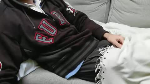 Snapshot of fidelio89 chatting on 11/30/25, 09:35 Fid online show from 11/30/25, 09:35