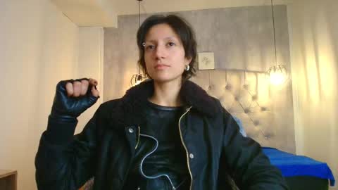   online show from 09/19/25, 12:06