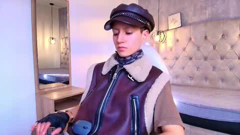   online show from 10/20/25, 11:43