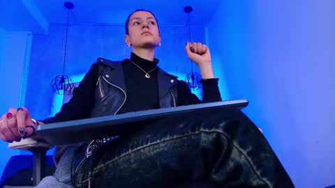   online show from 11/14/25, 12:48