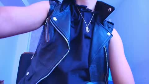   online show from 12/04/25, 07:33