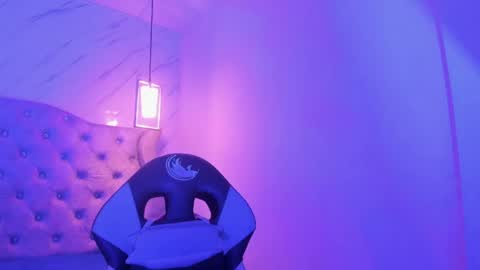   online show from 04/14/26, 12:00