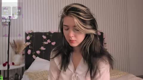Snapshot of fieryfeline chatting on 09/20/25, 02:01 Filla online show from 09/20/25, 02:01