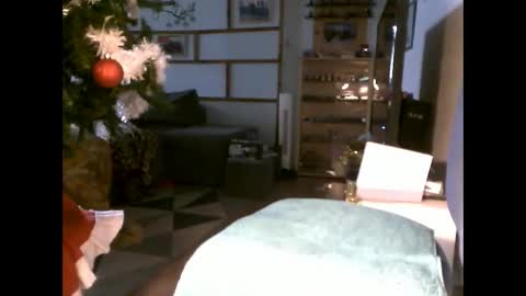 Snapshot of fifi010203 chatting on 12/05/25, 09:40 fifi010203 online show from 12/05/25, 09:40