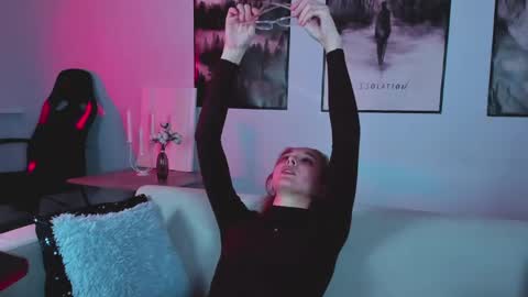 cap and Lana  online show from 02/13/25, 08:17