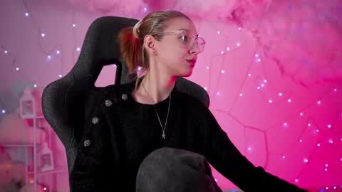 cap and Lana  online show from 03/08/25, 02:12