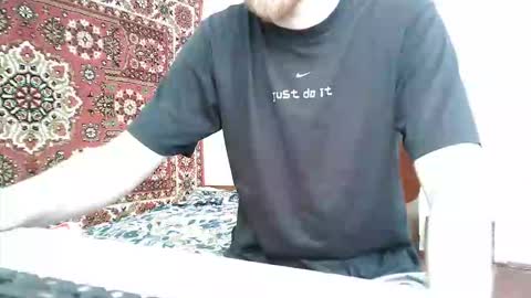 Whitechocolate online show from 05/26/26, 11:17