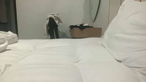 filouxx70 online show from 11/24/25, 07:24