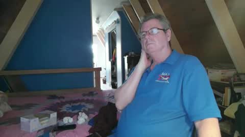 finderfiner online show from 12/13/25, 07:53