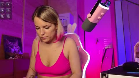Lady online show from 05/27/26, 04:48