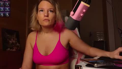 Lady online show from 07/15/26, 05:07