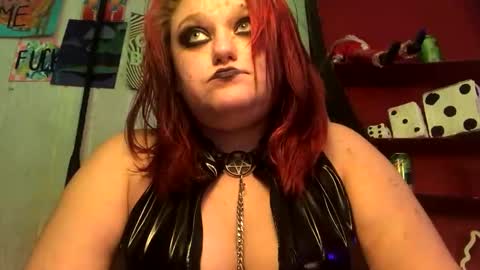 Snapshot of findommefoxi chatting on 12/27/24, 02:14 findommefoxi online show from 12/27/24, 02:14