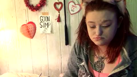 Snapshot of findommefoxi chatting on 02/16/25, 05:48 findommefoxi online show from 02/16/25, 05:48