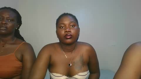 melanie online show from 12/04/25, 01:09