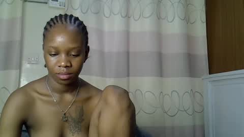 fine_queen12 online show from 12/29/24, 06:56